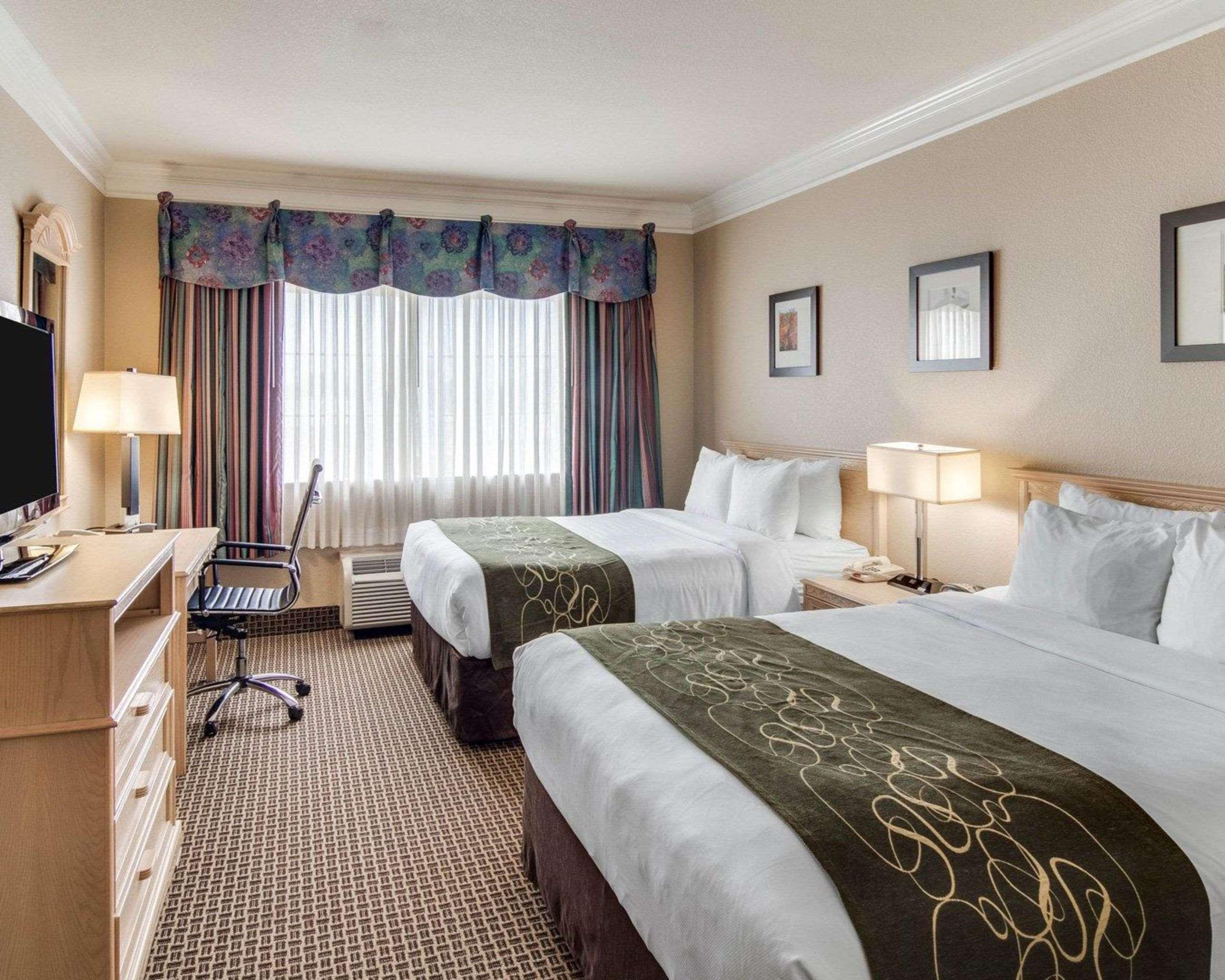 Hotel Comfort Kingwood Houston North 59 3*
