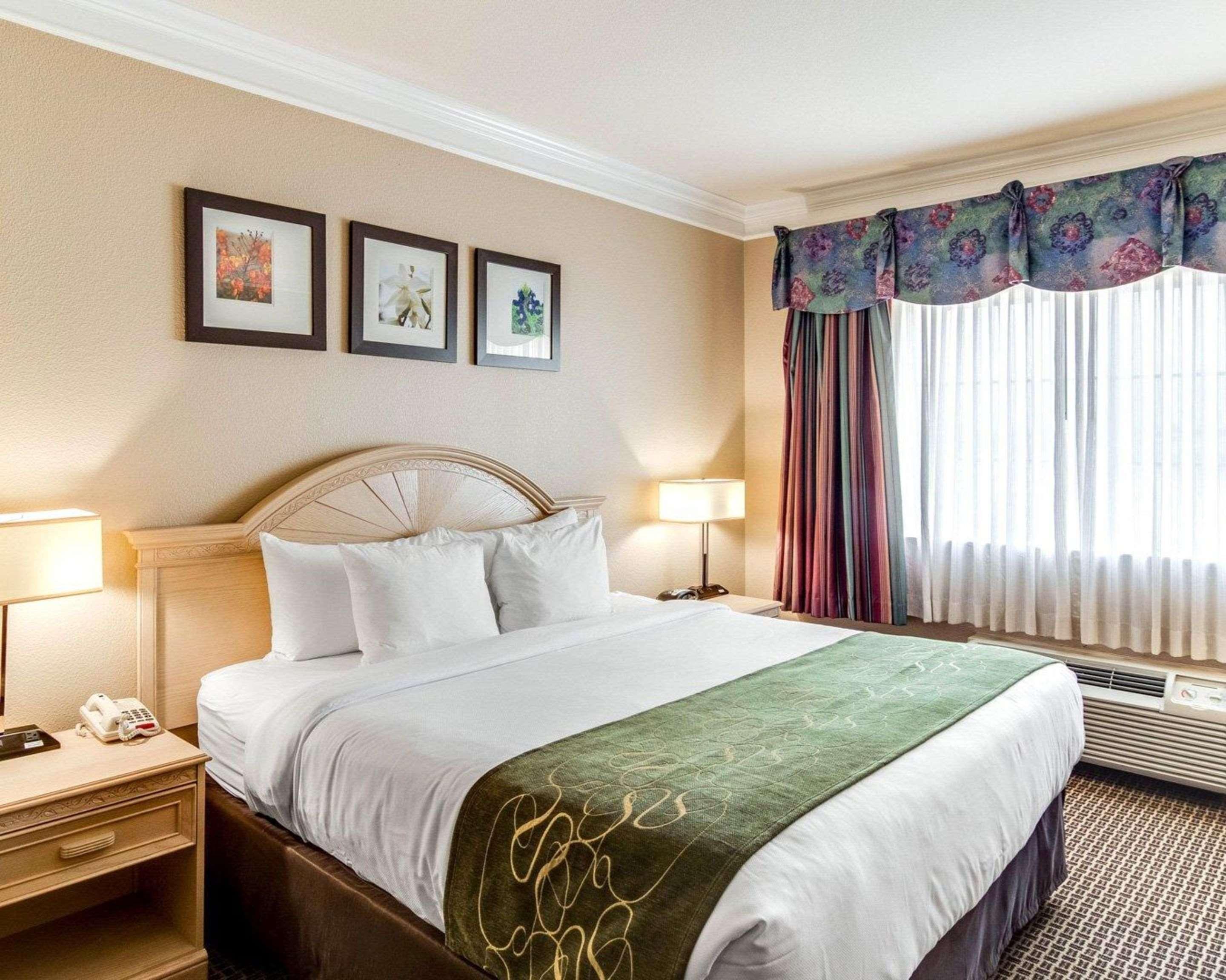 Hotel Comfort Kingwood Houston North 59 3*