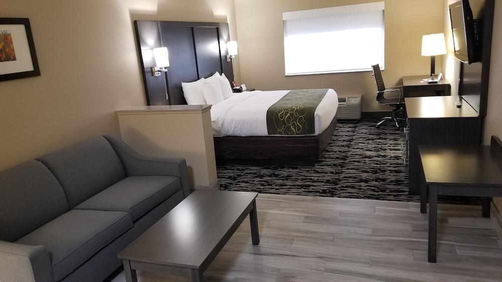 Comfort Kingwood Houston North 59 3*